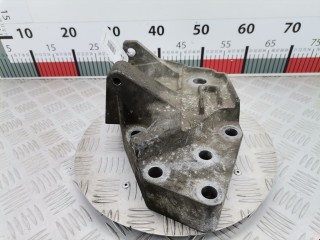 Кронштейн двигателя, Land Rover Freelander 2003-2006