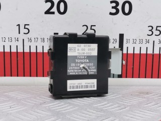 Блок комфорта Toyota Hilux 2005-2008, 0819002850