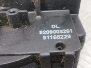 Замок двери передней правой, ориг. номер 8200008261, 91166229, Nissan Primastar 2006-2014