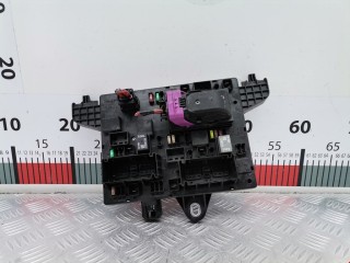 Блок предохранителей Opel Astra 2006-2014, 13302300
