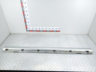 Накладка на порог Opel Vectra 2005-2008, хетчбэк 5 дв., 13178952