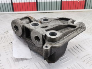 Кронштейн двигателя, ориг. номер 6M516030BA, 1367040, Volvo V50 2003-2007