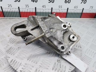 Кронштейн двигателя, ориг. номер 98MM6F001, Ford Focus 2001-2005