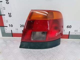 Фонарь задний правый Audi A4 1994-1997, 8D0945096