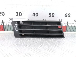 Заглушка (решетка) в бампер Audi A4 1994-1999, седан, 8D0807346AB
