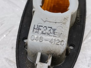 Повторитель передний левый, Mazda Demio 1996-1999