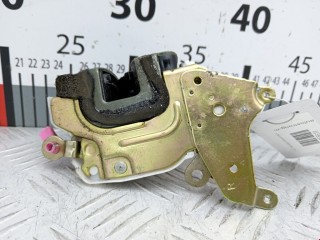 Замок двери передней правой, ориг. номер 62318FC000, Subaru Forester 2000-2002