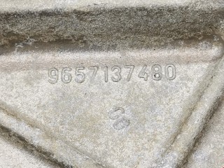 Кронштейн компрессора кондиционера, ориг. номер 9657137480, 6453KG, Peugeot 206 2002-2009