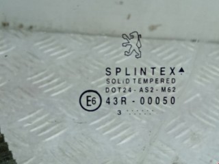 Стекло двери передней левой, ориг. номер 9201F8, Peugeot 307 2001-2005