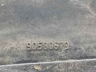 Решетка радиатора, ориг. номер 90580679, 6320100, Opel Zafira 1999-2003