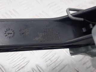 Педаль сцепления, ориг. номер 90539237, 13173772, Opel Astra 1994-2002