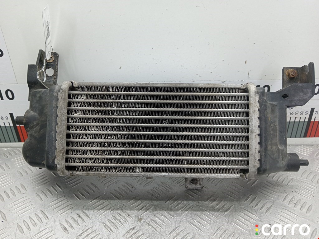 Интеркулер Mazda 323 1998-2001, МКПП, RF4P13565A, фото 2