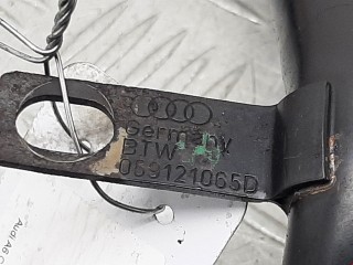 Трубка охлаждающей жидкости металлическая, ориг. номер 059121065D, Audi A6 1997-2001