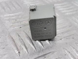 Реле (прочие), ориг. номер A0025422619, 4RA00779307, Mercedes Sprinter 2006-2014