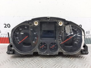 Щиток приборов (приборная панель) Volkswagen Passat 2000-2005, левый руль, 3C0920860G