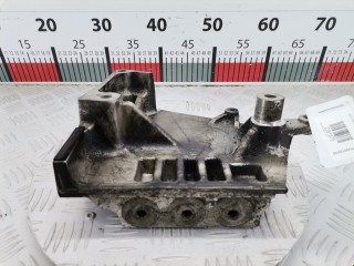 Кронштейн двигателя, ориг. номер 98440352, Chevrolet Captiva 2006-2011