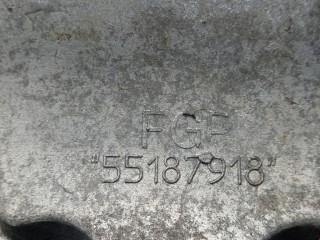 Крепление ТНВД, ориг. номер 55187918, 55196092, Opel Vectra 2005-2008