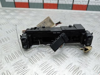 Кнопка подогрева сидений Mercedes CLK W208 1997-2000, купе, левый руль, 2108200151