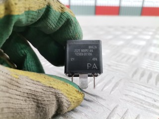 Реле (прочие), ориг. номер 1425752, V23136B1X66, Land Rover Discovery 2004-2009