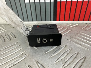 Разъем AUX / USB, ориг. номер 84109237655, 61316930561, Mini Clubman 2007-2010
