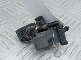 Форсунка омывателя Volkswagen Golf 1997-2006, хетчбэк 5 дв., левый руль, 3B0955985C