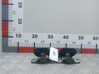 Петля крышки багажника BMW 1 E87/E81/E82/E88 2007-2011, 41627067219