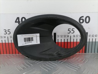 Заглушка (решетка) в бампер Nissan Qashqai 2010-2013