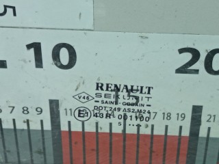Стекло двери передней правой, ориг. номер 8200211198, Renault Megane 2002-2006