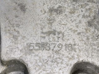 Крепление ТНВД, ориг. номер 55187918, 55196092, Opel Astra 1998-2009
