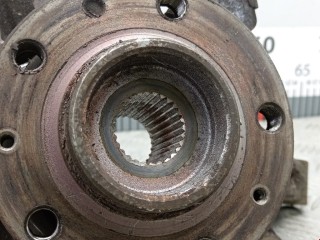 Ступица передняя правая, ориг. номер SU001A1002, Toyota ProAce 1 2013-2016