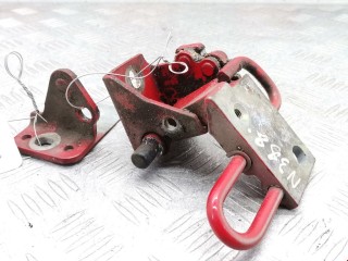 Петля двери передней правой Audi A3 1996-2000, хетчбэк 5 дв., 4B0831412B