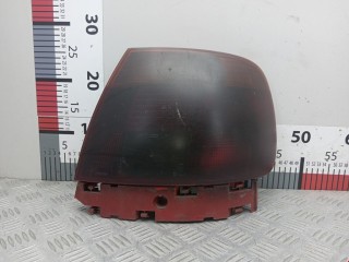 Фонарь задний правый Audi A4 1994-1997, 8D0945096