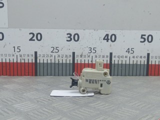 Электропривод багажника, ориг. номер 3B0959781, Volkswagen Bora 1998-2005