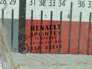 Стекло двери передней правой, ориг. номер 7700828328, Renault Scenic 1999-2003