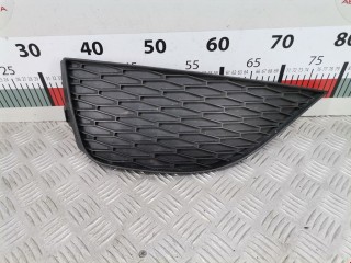 Заглушка (решетка) в бампер, ориг. номер 6J0853665, Seat Ibiza 2008-2012