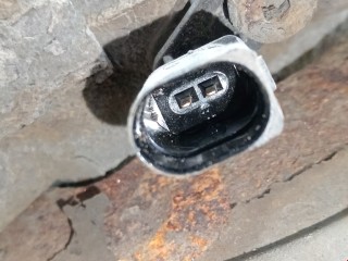 Ступица передняя левая, ориг. номер 1K0407255AA, Volkswagen Touran 2006-2010