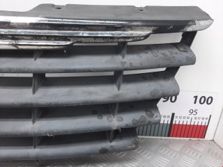 Решетка радиатора, ориг. номер 68031754AA, 04857960AA, Chrysler Voyager 2004-2008