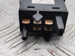 Кнопка подогрева заднего стекла, ориг. номер 3B0959621C, Volkswagen Passat 1996-2001