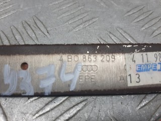 Накладка декоративная на торпедо, ориг. номер 4B0867409, Audi A6 1997-2001