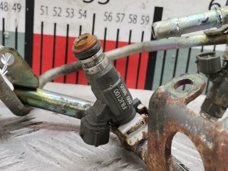 Форсунка, ориг. номер FBJC100, 16611AA350, Subaru Forester 2000-2002