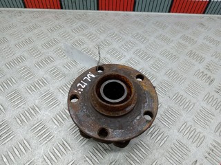 Ступица передняя Audi A4 2000-2006