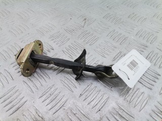 Ограничитель открывания двери передней, ориг. номер MR135675, Mitsubishi Space Star 2002-2005