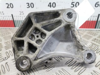Кронштейн, ориг. номер 2S617M125AC, Ford Fiesta 1999-2002
