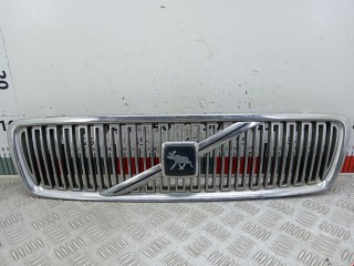 Решетка радиатора Volvo V70 2000-2004, МКПП, 9190438