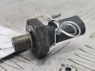 Датчик давления масла, ориг. номер 06A919081D, 06A919081J, Audi A3 1996-2000