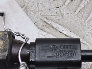 Датчик давления масла, ориг. номер 038919081D, 038919081, Volkswagen Golf 1991-2000