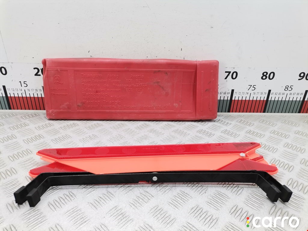 71606770487 Знак аварийной остановки BMW 3 E90/E91/E92/E93 2008г. - фото №1