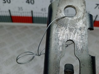 Петля капота левая, ориг. номер 4F0823301, Audi A6 2004-2008
