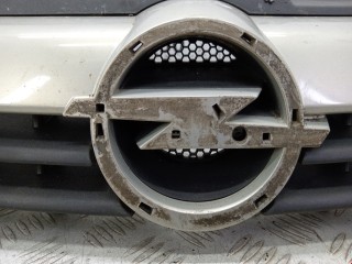 Решетка радиатора, ориг. номер 13108463, 13241967, Opel Astra 1998-2009