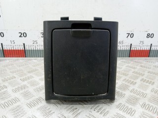 Подстаканник Mazda 5 2002-2009, минивэн, левый руль, CC2964441